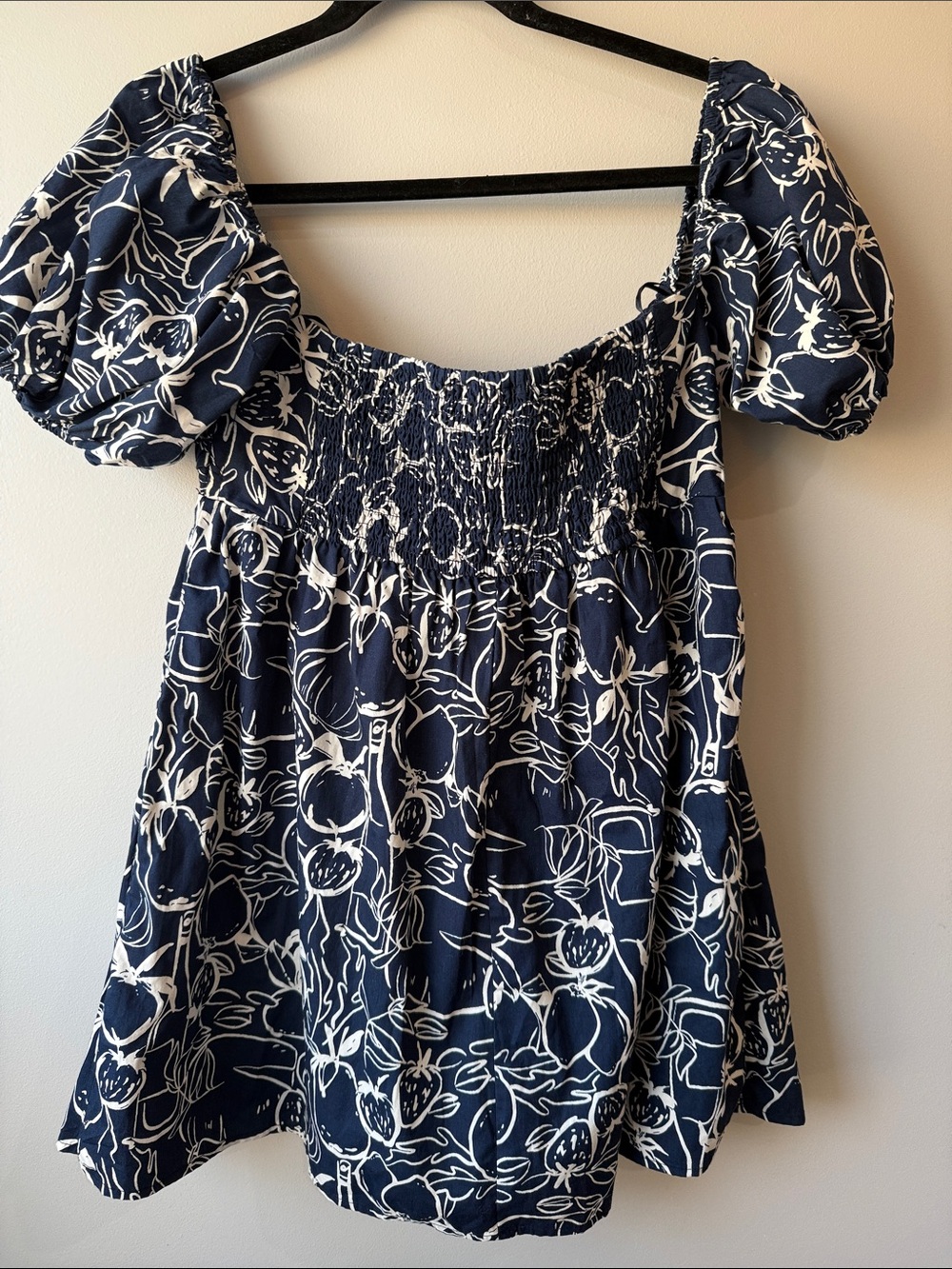 Abercrombie & Fitch Navy and White Floral Puff-Sleeve Mini Dress MP lined - Picture 4 of 5